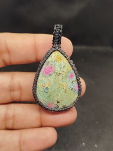 Colgante de Macramé con Fuchsite Rubí y Gemas Naturales Mixtas, Colgante de Macramé Hecho a Mano, Lote Mixto - Product Image 4