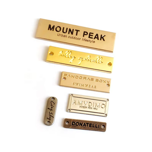 Custom Metal Round Jewelry Tags With Chain <b>Bracelet</b> Matte Finish Embossed Logo Mungs - Product Image 2