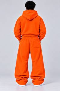 Ensemble de survêtement décontracté unisexe en molleton orange uni avec sweat à capuche zippé et pantalon de survêtement en polyester et coton - Product Image 2