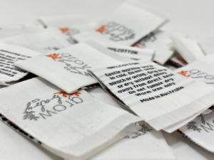 Etiquetas Tejidas Personalizadas para Ropa, Textiles para el Hogar, Etiquetas de Cuidado con Logotipo de Marca, Etiquetas para Prendas, Etiquetas de Costura, Estampado en Caliente, Ecológicas - Product Image 5