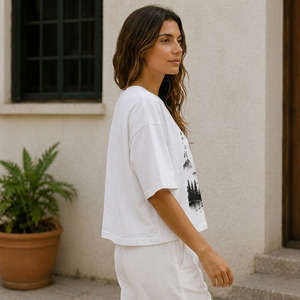 T-shirt personnalisé pour femme, coupe ample, 100% coton, jersey simple, évacuation de l'humidité, tee-shirt d'été - Product Image 3