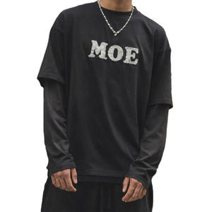 เสื้อยืดผู้ชายสไตล์เลเยอร์ 100% ผ้าฝ้าย ทรงหลวม ไหล่ตก ปักลายเชนีล รับผลิตแบบ OEM จำนวนมาก - Product Image 1