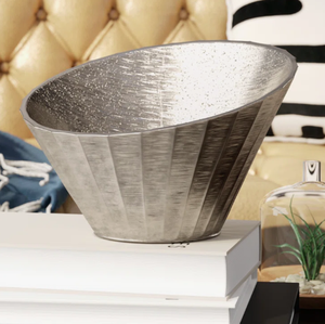 Bol de service en aluminium, décoration de table, bol décoratif moderne en métal, bol à fruits, bol cannelé argenté à bord incliné - Product Image 1