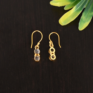 Pendientes Minimalistas de Plata de Ley 925 Chapados en Oro con Cuarzo Limón Natural para Mujer - Product Image 4