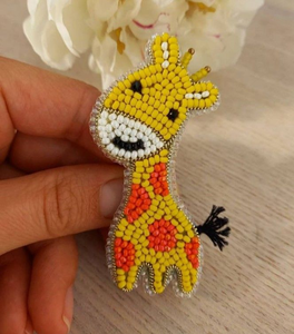 Broches brodées à la main, faites à la main, en forme d'insectes, perlées avec des bois et des membres en fil métallique, les plus vendues, à prix compétitif - Product Image 3