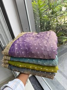 Sari en organza de soie de luxe pour femmes, bordure brodée Zari, chemisier |   Collection de saris traditionnels indiens pour mariages et fêtes - Product Image 6