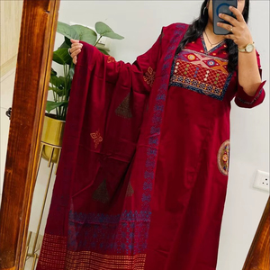 Rayon Slub Embroidered <b>Three</b> Piece Ethnic Set Women Top Bottom Pair with Mul Printed Dupatta Stylish Kurti Pant Outfit 45 Inch - Product Image 1