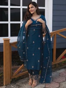 Women's Blue <b>Silk</b> Quick Dry <b>Kurta</b> Pant Set Dupatta Traditional Regular Fit Knee-Length Indian Pakistani Wear All Seasons - Product Image 4