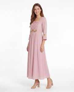 ชุดเดรส Anarkali สีชมพูปักลายดอกไม้ แขนยาว ผ้าทอมือ  แบบยาว - Product Image 2