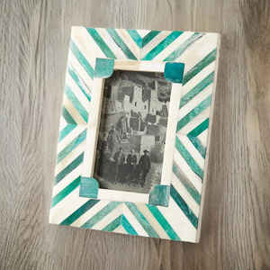 Personnalisé Cadre photo en bois incrusté d'os fabriqué à la main de la meilleure qualité pour la décoration de l'Inde. - Product Image 3