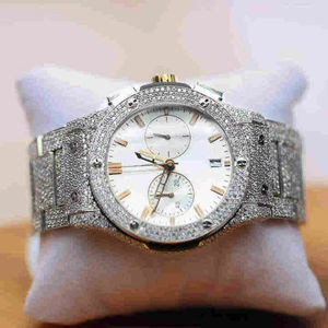 Reloj de Lujo con Cristales de Cuarzo, Diamantes Moissanite VVS, Correa de Acero Inoxidable, Esfera Redonda con Números Romanos, Estilo Hip Hop - Product Image 5