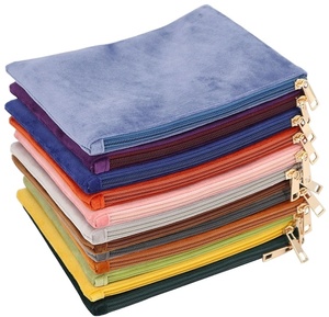 โลโก้ที่กำหนดเองซิปกระเป๋าแต่งหน้าเดินทางกระเป๋ากำมะหยี่นุ่มกระเป๋าเครื่องสำอาง - Product Image 4