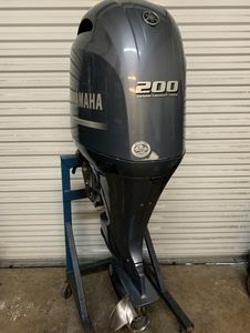 Ready to Ship Hot Selling Used F200XB 200hp 4 Stroke 25 Shaft Outboard Mo tor 2014 355 Hours - Product Image 2