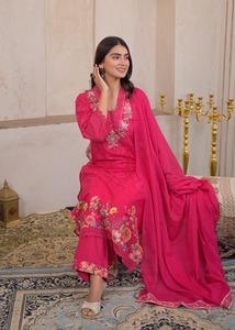Ensemble de costume en coton bleu ciel premium 60x60 avec imprimé numérique, col orné, pantalon assorti et dupatta imprimé pour femmes - Product Image 2