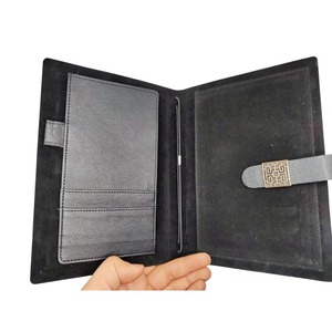 กระเป๋าเอกสารหนังแท้สั่งทำพิเศษสำหรับธุรกิจ พร้อมโลโก้แบรนด์  ผลิตกระเป๋าใส่แล็ปท็อปและซองใส่เอกสาร - Product Image 3