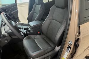 Toyota 4Runner TRD Pro 2025 USADO en Excelentes Condiciones, Volante a la Izquierda y Derecha - Product Image 6