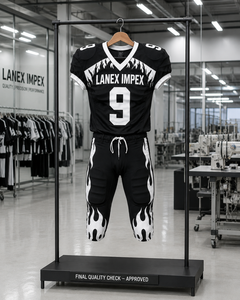 Uniforme de Fútbol Americano Personalizado para Hombre, Diseño de Llamas en Blanco y Negro, Impresión por Sublimación, Ropa de Práctica, Servicio OEM, Poliéster Transpirable - Product Image 6