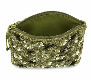Sac à bandoulière en toile de coton perlé au design unique, fait main, élégant, léger, sac fourre-tout pour tous les jours, disponible à la vente - Product Image 4