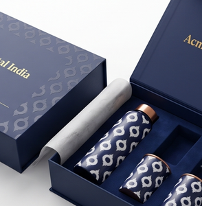 Botella de Cobre de Alta Calidad con Diseño Moderno y Patrón Impreso en Blanco y Azul Marino, Botella de Agua Resistente para Gimnasio, Oficina y Actividades al Aire Libre - Product Image 5