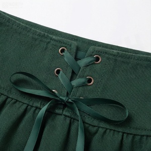 Jupe courte taille haute pour femme, couleur unie, volants, style évasé, style doux, laçage ajustable sur le devant, tissu tissé, toutes saisons - Product Image 4