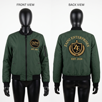 Blouson Bomber d'Hiver pour Femme en Polyester Premium 220 GSM, Satin Vert Aviateur, avec Broderie Chenille Personnalisée et Patch Appliqué Style Universitaire