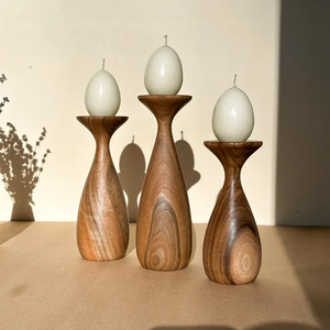 Porte-bougies en noyer pour maisons rustiques. Décorations en bois, porte-bougies en bois par B H Brothers - Product Image 5