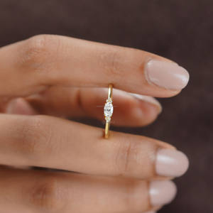 Anillo de Bodas de moda de este a oeste, oro amarillo sólido con moissanita de corte ovalado y siete piedras de corte lateral para Aniversario de compromiso - Product Image 6