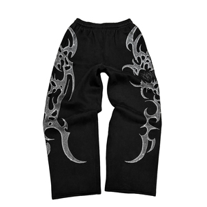 Pantalon en molleton de coton 450 g/m² pour homme, avec logo personnalisé et strass, style déchiré, vente chaude - Product Image 3