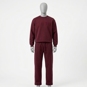 Conjunto de Sudadera con Cuello Redondo Color Borgoña para Hombre y Pantalones Deportivos de Pierna Ancha, Conjunto de Dos Piezas a Juego, Ropa Deportiva Informal - Product Image 4
