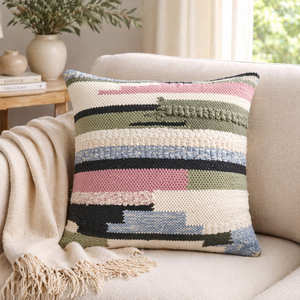 Housse de coussin en kilim de coton tissé à la main avec motif rayé texturé pour une décoration organique, moderne, rustique et de style farmhouse - Product Image 2