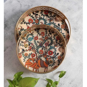 Bandeja Decorativa Redonda de Metal Chapada en Oro para Decoración del Hogar, Diseño con Estampado Animal, Apta para Ramadán, Precio al por Mayor - Product Image 1