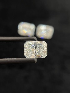Diamante Cultivado en Laboratorio Color E Radiante de 4CT VS1 con Certificación IGI CVD 3EX Corte Excelente, Proveedor para Distribuidores e Importadores Globales de Diamantes - Product Image 1