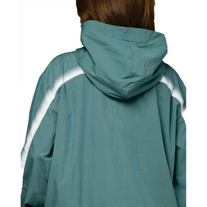 เสื้อแจ็คเก็ตแทร็คโพลีเอสเตอร์ใหม่สำหรับผู้หญิง ลายทาง ซิปหน้า เสื้อกีฬา น้ำหนักเบา เสื้อคลุมสำหรับออกกำลังกาย ขายส่ง ปรับแต่งได้ เสื้อกันลม - Product Image 4