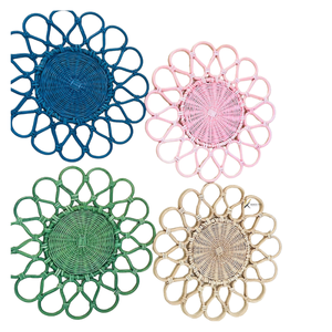 Set de table en rotin fait main de qualité supérieure, motif floral |   Assiette de présentation en osier naturel pour la mise en place de la table à manger |   Écologique Rustique - Product Image 2