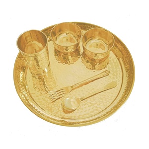 Ensemble moderne design en cuivre, assiette, bol, service de table en verre, articles vendus en gros, articles à utiliser pour la maison, le bureau, les cadeaux de retour de mariage - Product Image 1