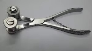 Premium Foss Tube Milking Forceps Stainless Steel Tubing Stripper Medical Blood Tube <b>Roller</b> Hematology Chest Tube Milking Forcep - Product Image 5