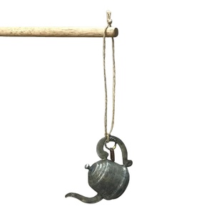Material de hierro antiguo de zinc con cuerda colgante decoración de árbol de Navidad decoración del hogar adorno de tetera - Product Image 1