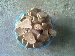 Bioferante organico Karanja cake En cantidad A granel ulado Para mejorar Los nutrientes de plantas - Product Image 2