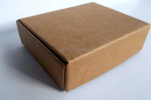 LLavero de madera personalizado con plástico PU, con diseño único hecho a mano para un estilo personalizado y uso funcional diario - Product Image 4