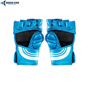 Gants de MMA DAIZEN STAR INTERNATIONAL en cuir avec fermeture auto-agrippante pour adultes, pour MMA et boxe - Product Image 3