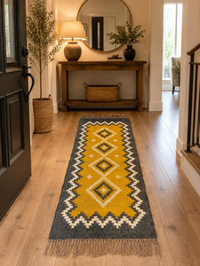 Tapis de couloir en laine et jute tissé à la main jaune moutarde, motif géométrique Kilim, style bohème tribal, pour entrée, sur mesure - Product Image 4