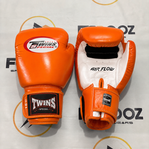 Gants de boxe Twins Air Flow Muay Thai marron et blanc, tendance du moment, vente en gros, personnalisables, en cuir véritable pour arts martiaux - Product Image 6