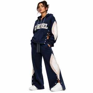 Ensemble de survêtement oversize pour femme avec anorak à capuche décontracté à fentes latérales et pantalon ample, broderie personnalisée DTG en tissu éponge - Product Image 5