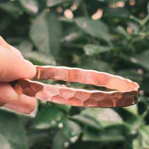 Pulsera Ajustable de Cobre Puro Martillado y Pulido Hecha a Mano por Artesanos Reales, Estilo Vintage, para Terapia de Artritis, para Mujer, India - Product Image 6