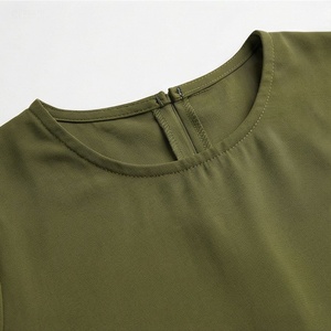 Abaya Islamique Femme à Séchage Rapide, Tendance et de Haute Qualité, Respirante, Modeste, Élégante, en Polyester, Col en V, Longueur Cheville – Meilleures Ventes - Product Image 4