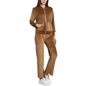 Ensemble 2 pièces automne pour femme : Crop top et pantalon de jogging en velours rose, style survêtement - Product Image 3