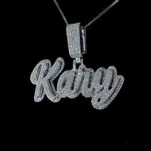 Colgante de diamante de moissanita de corte redondo completamente helado único de Plata de Ley 925 colgante de encanto de estilo Hip Hop de claridad VVS mejorada - Product Image 2