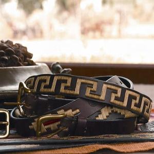 Ceinture en cuir pleine fleur faite à la main avec broderie personnalisée Ceintures de luxe de qualité supérieure Ceintures de polo unisexes prêtes à être expédiées - Product Image 1