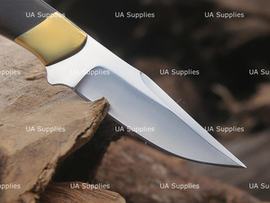 มีดสแตนเลสสตีลคมกริบ 58 HRC ใบมีดแบบ Fixed Blade ปลายแหลม สำหรับงานอุตสาหกรรม/ล่าสัตว์ ด้ามจับทำจากไม้พะยูงและทองเหลือง - Product Image 5