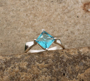 Anillo Clásico de Topacio Azul Londres Natural, Plata de Ley 925, Engaste de Bisel para Mujer, Certificado por Terceros, Joyería de Piedra Natal de Noviembre - Product Image 4